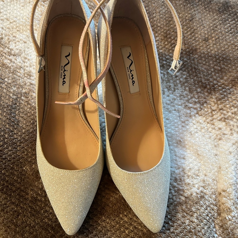 Nina Women's Glittery Cream Heels